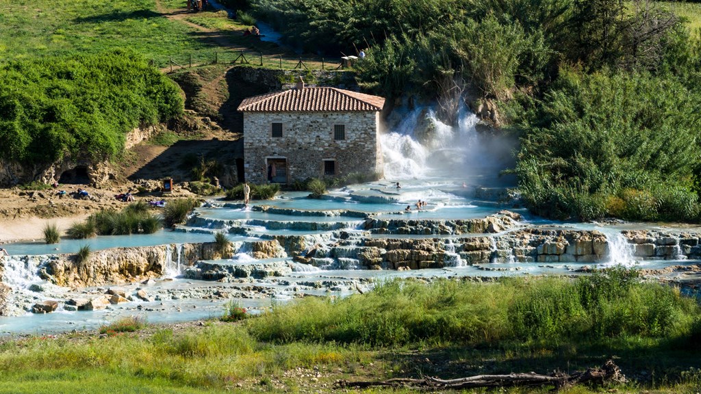 Bank Holiday Rome Back Saturnia Therme Credit Alamy