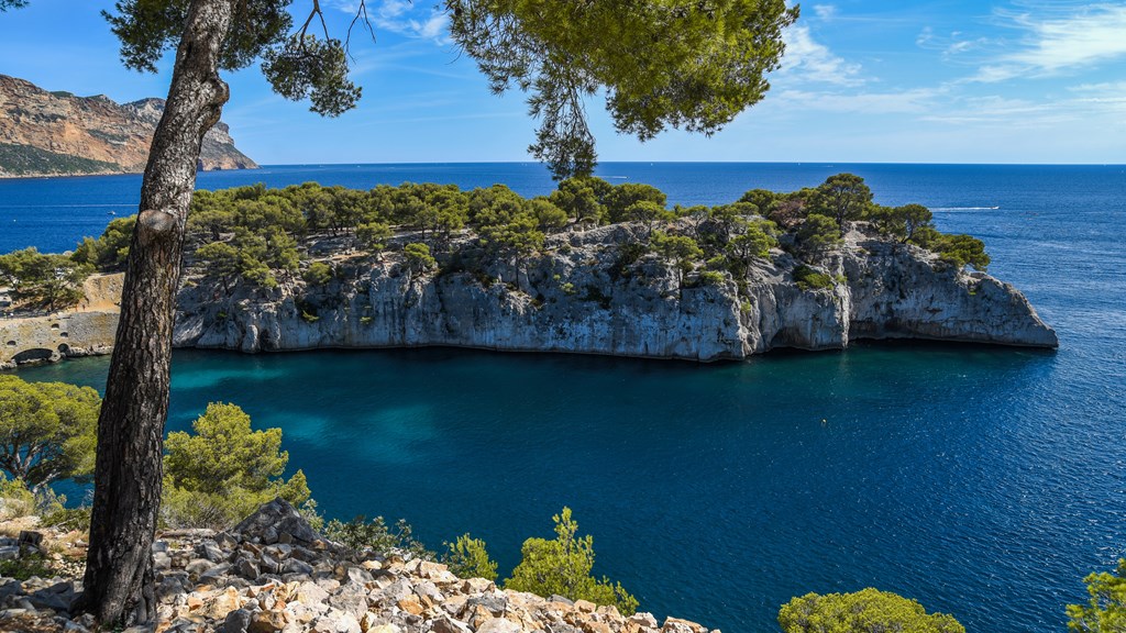 Bank Holiday Nice Back Calanques National Park Credit Adobestock