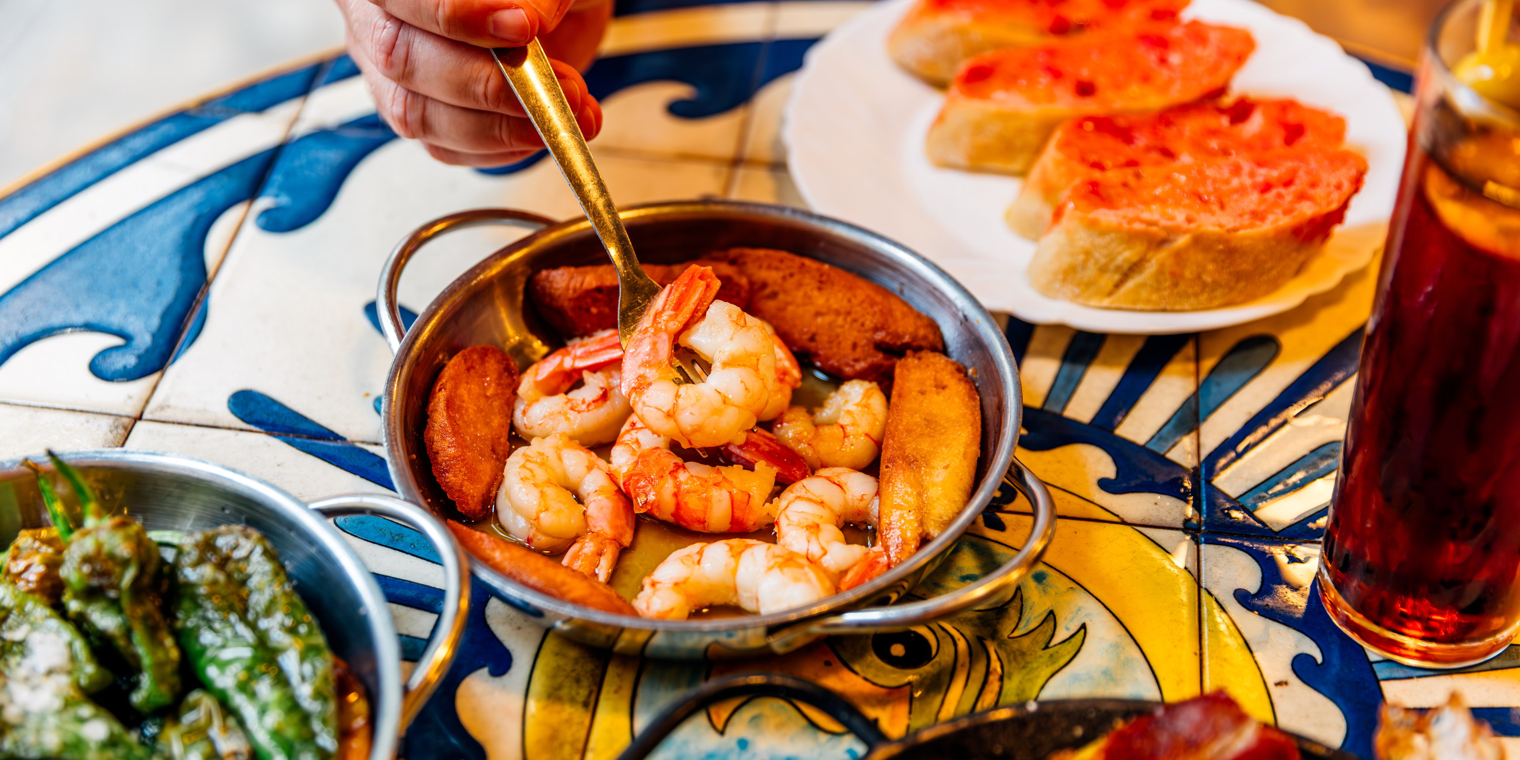 00 Hero 2 - Spanish garlic prawns